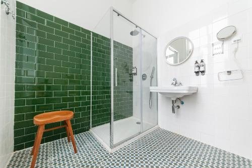 Cheese Wine Handmade Hospitality — Bathroom