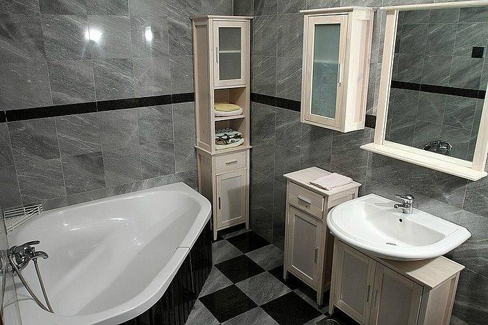 Cherry Hostel Istanbul — Bathroom