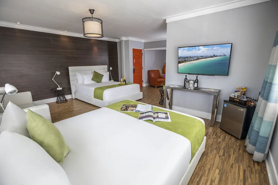 Chesterfield Hotel Suites Miami Beach Florida — Guest room