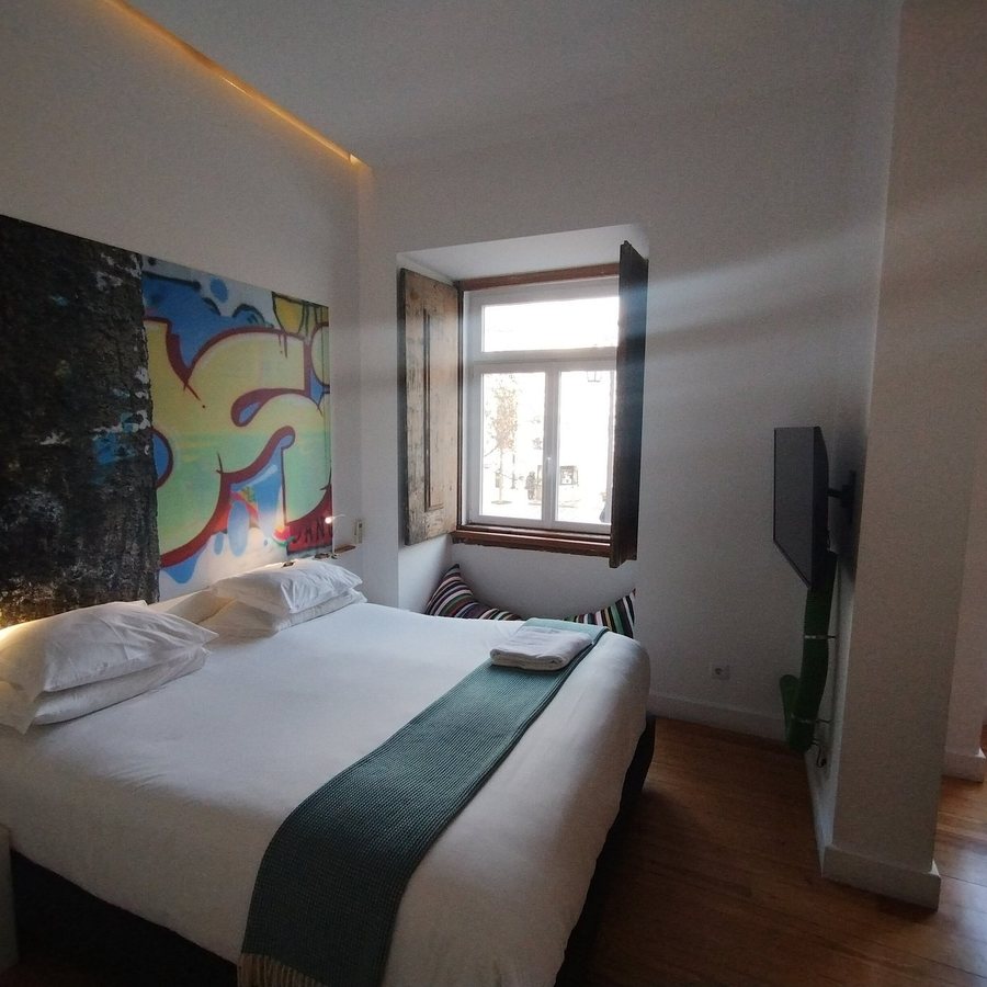 Chiado Arty Flats — Guest room