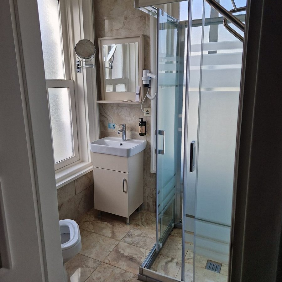 Chora Guesthouse Istanbul — Bathroom