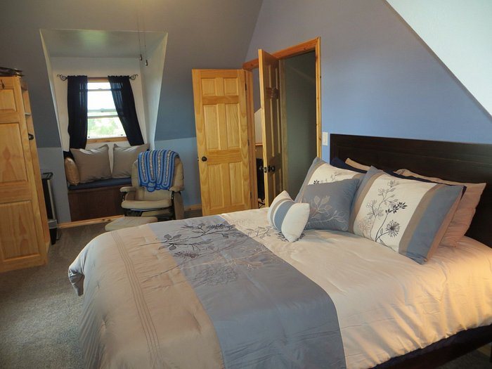 Chris Campground — Guest room