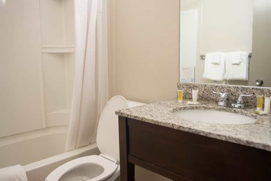 Cider House Bed and Breakfast — Bathroom