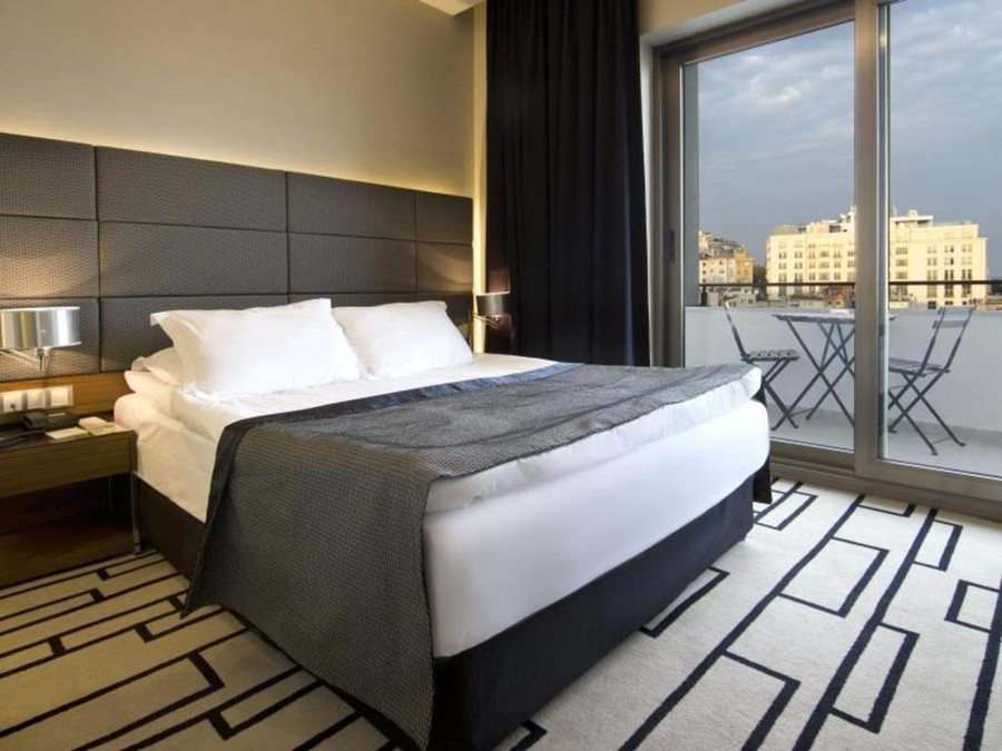 Cihangir Hotel Istanbul — Guest room