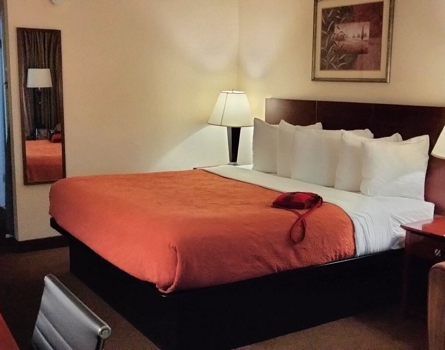 Cimarron Inn Suites Klamath Falls — Guest room