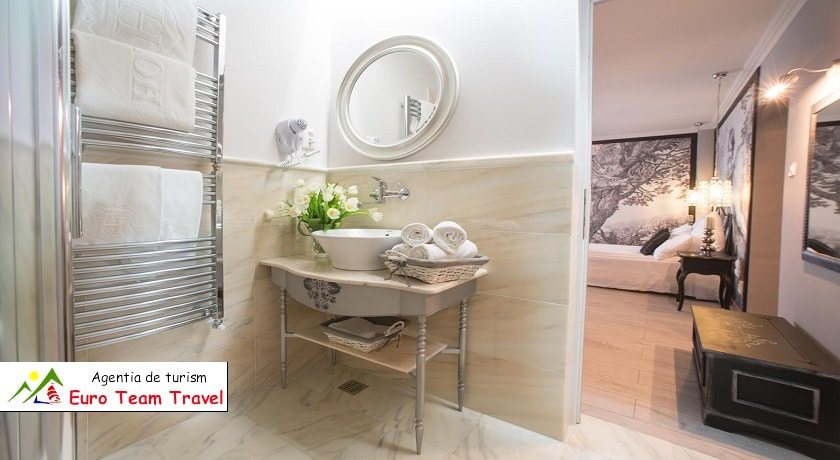 Cincis Motel — Bathroom