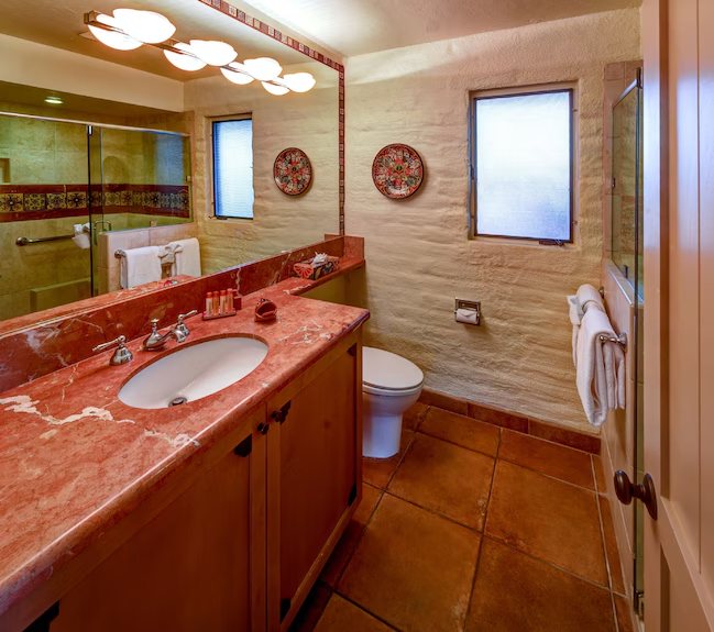 Circle K Guest Ranch — Bathroom