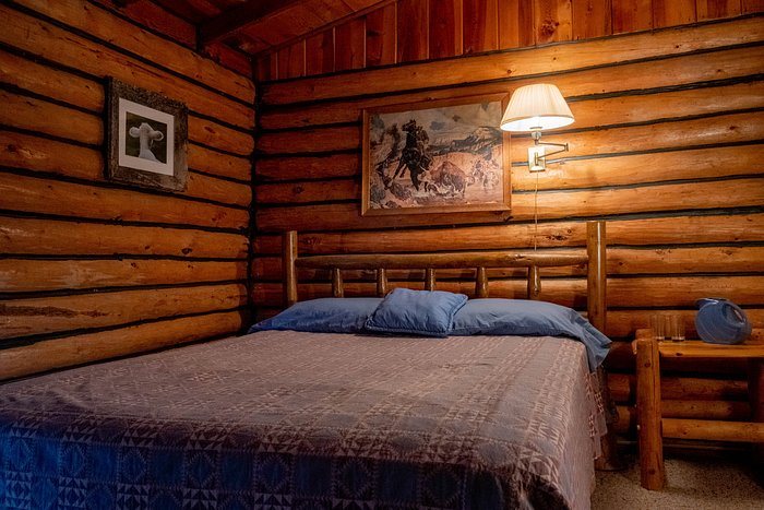 Circle K Guest Ranch — Guest room