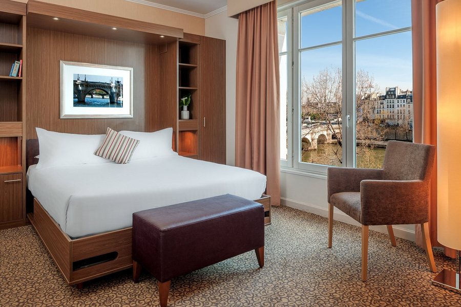 Citadines Saint Germain des Pres Paris — Guest room