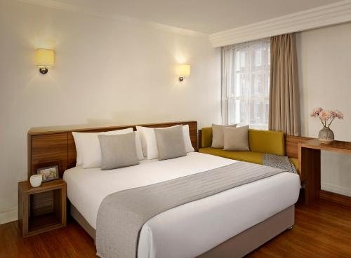 Citadines South Kensington London — Guest room