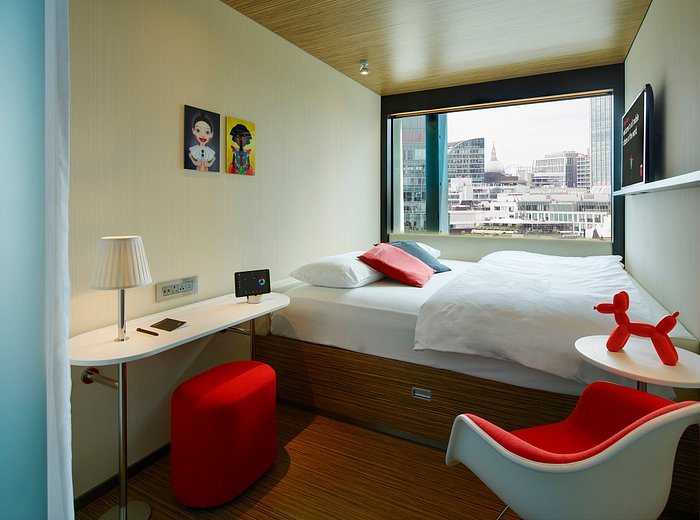 CitizenM London Shoreditch — Guest room