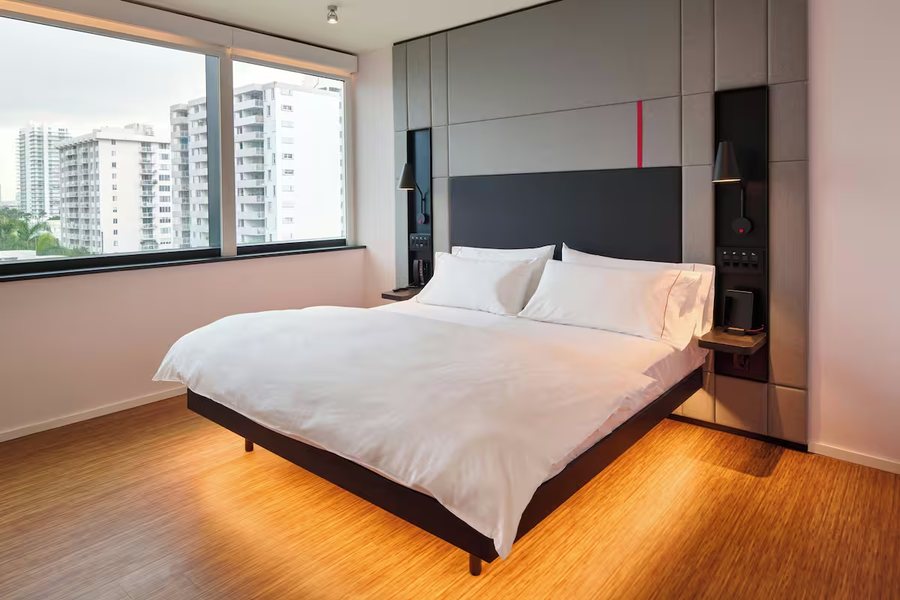 CitizenM Miami South Beach Miami Beach Florida — Guest room
