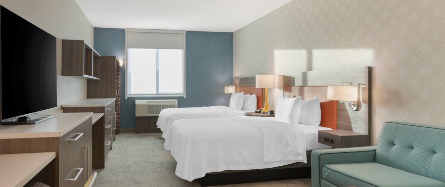 Citrus Suites Redlands Loma Linda Hotel — Guest room