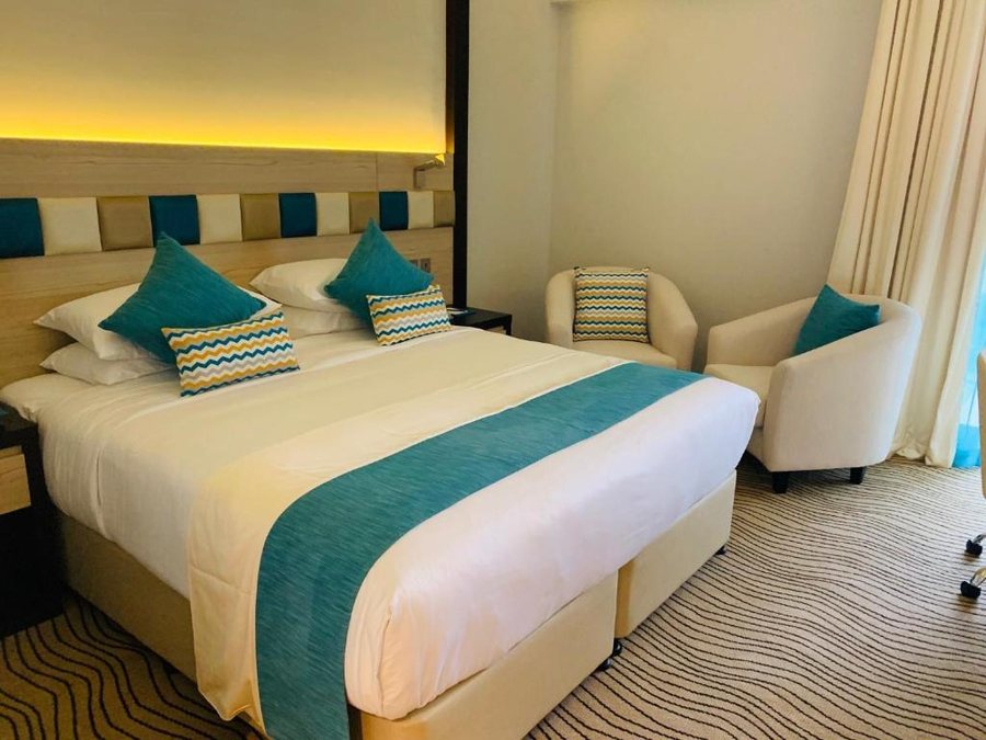 City Avenue Hotel — Guest room