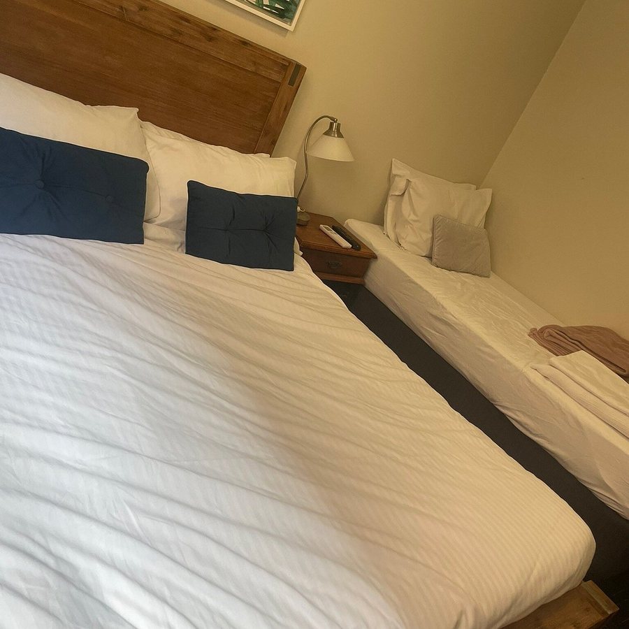 City Backpackers Hq — Guest room