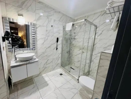 City Center Hotel Taksim Istanbul — Bathroom