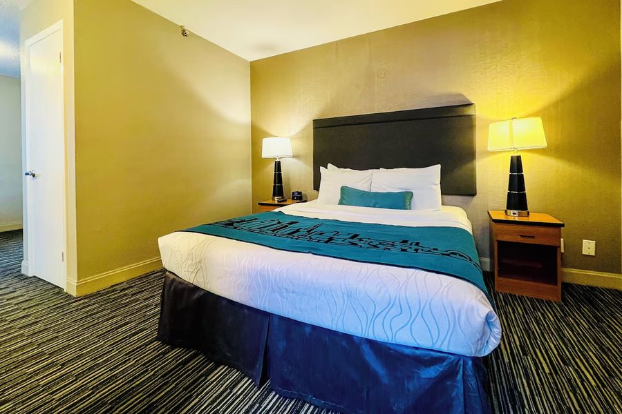 City Center Inn Suites San Francisco — Guest room