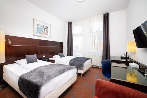 City Hotel Matyas — Guest room