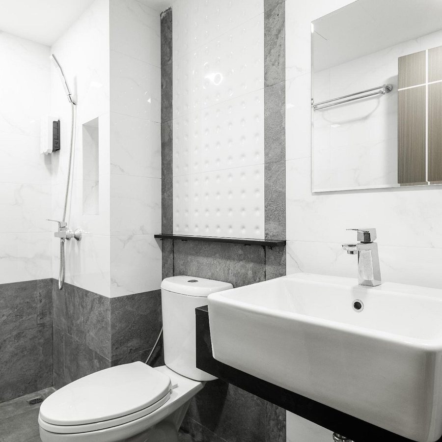 City Park Hotel Bangkok Pratunam By PCL — Bathroom