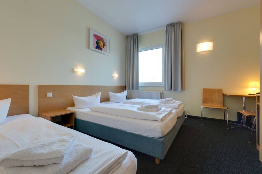 Citylight Hotel — Guest room