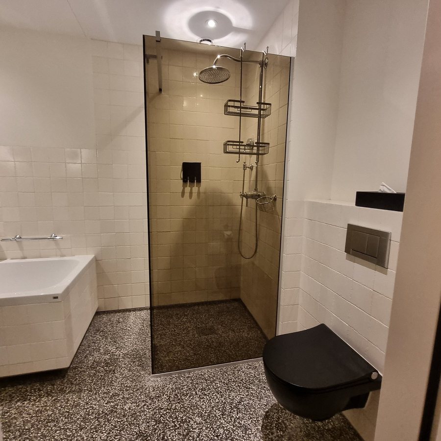 Cityview Hotel — Bathroom