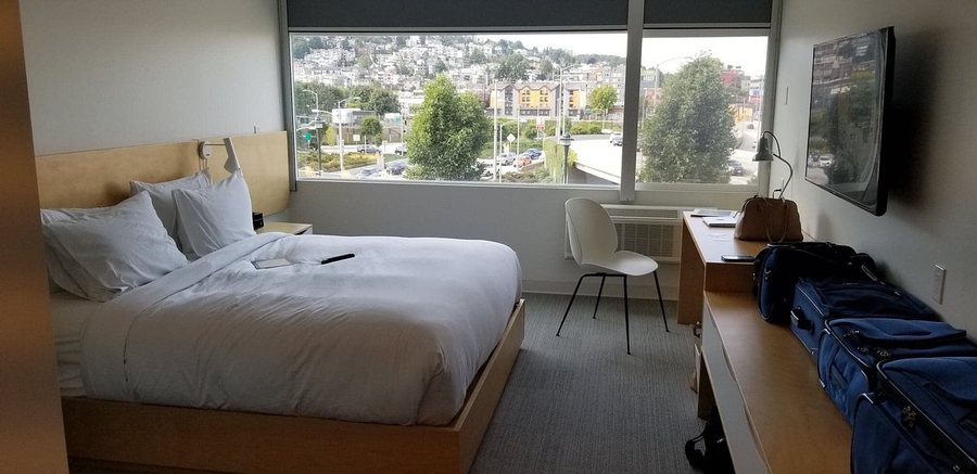 Civic Hotel — Guest room