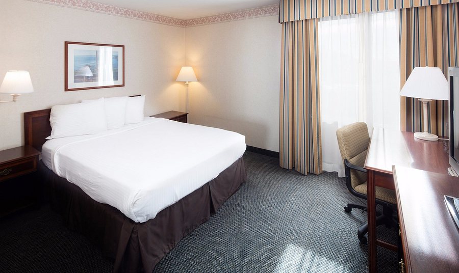 Clarion Inn Renton Seattle — Guest room