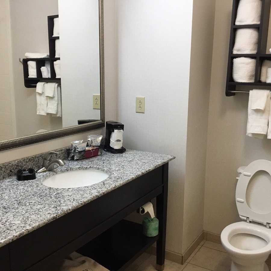 Clark House Inn Clarksdale Mississippi — Bathroom