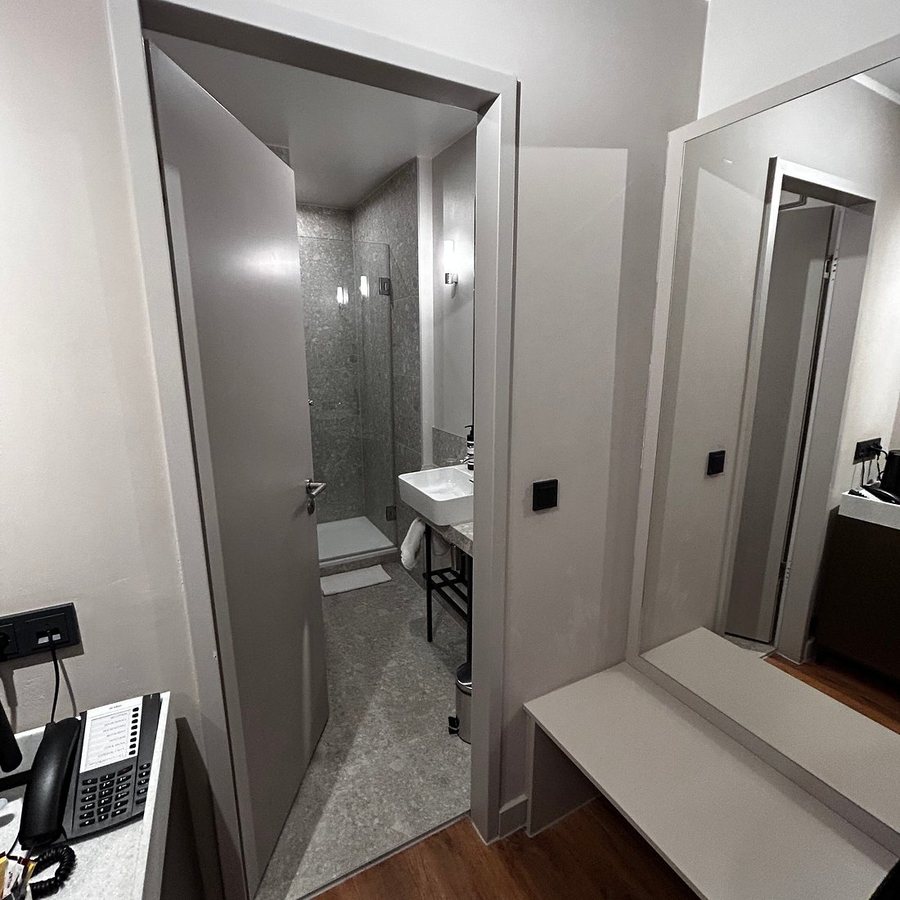 Classik Hotel Alexander Plaza Berlin — Bathroom