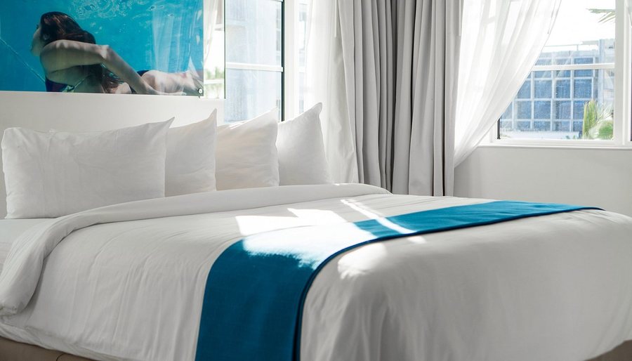 Clevelander South Beach Hotel Miami Beach Florida — Guest room