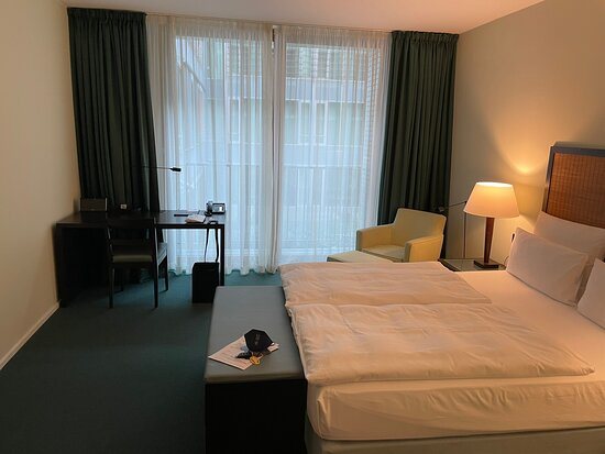 Clipper Boardinghouse Berlin Gendarmenmarkt — Guest room