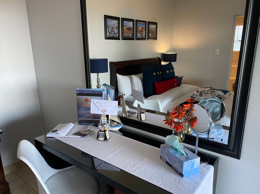 Clouds End Boutique Hotel — Guest room