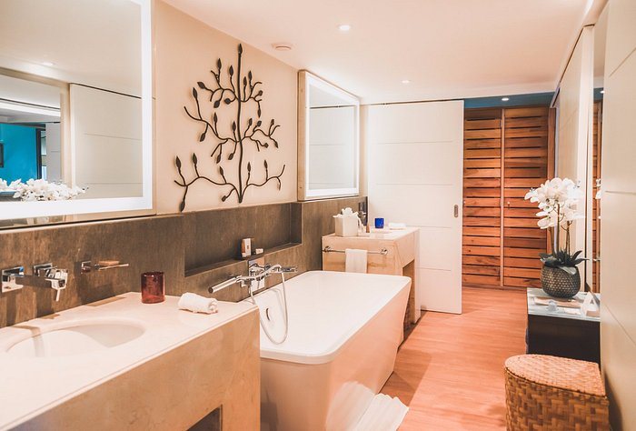 Club Med Cancun — Bathroom