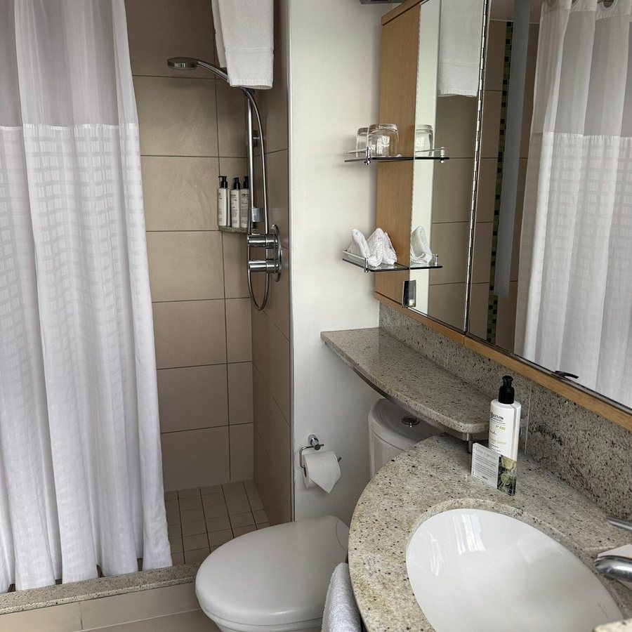 Club Quarters Hotel Covent Garden Holborn — Bathroom