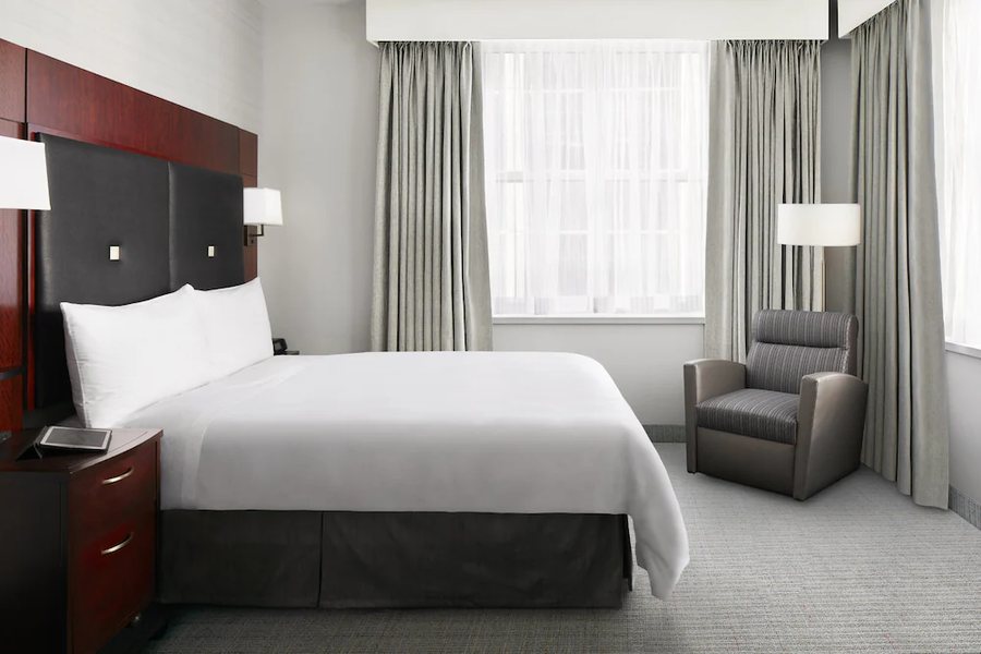Club Quarters Hotel Faneuil Hall Boston — Guest room