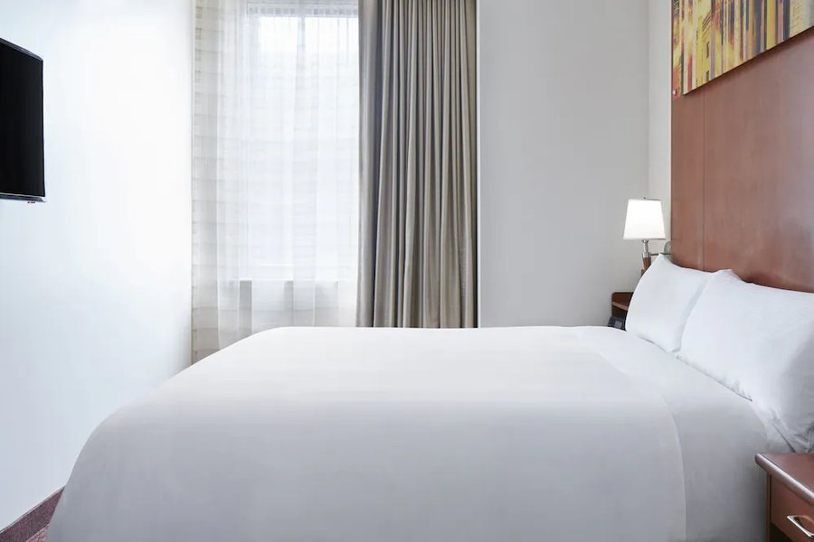 Club Quarters Hotel Rittenhouse Square — Guest room
