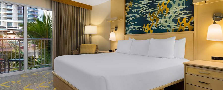Club Wyndham at Waikiki Beach Walk — Guest room