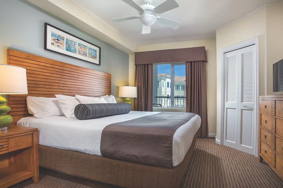 Club Wyndham Oceanside Pier Resort — Guest room