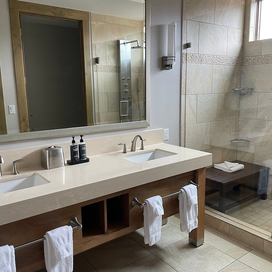 Club Wyndham Resort At Avon — Bathroom