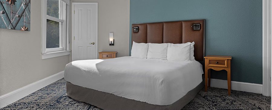 Club Wyndham Riverside Suites — Guest room