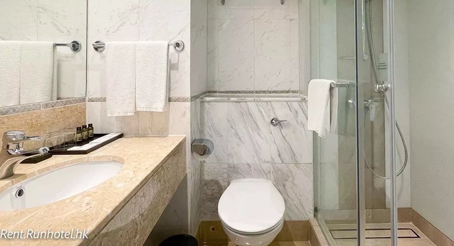 CM Hotels and Serviced Apartments — Bathroom
