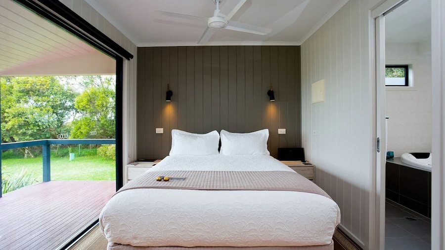 Coastal View Cabins — Guest room