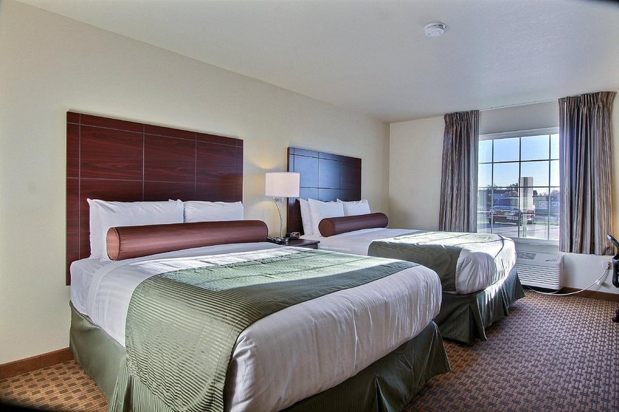 Cobblestone Hotel Suites Beulah Beulah North Dakota — Guest room