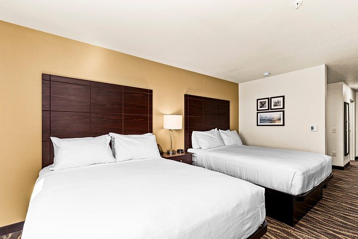 Cobblestone Hotel Suites Wickenburg — Guest room