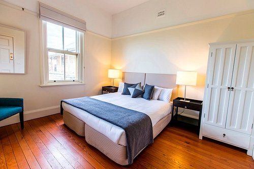 Cockatoo Island — Guest room