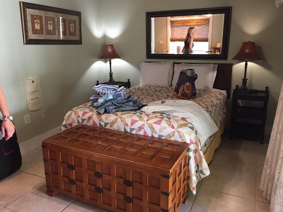Coconut Mallory Resort And Marina — Guest room