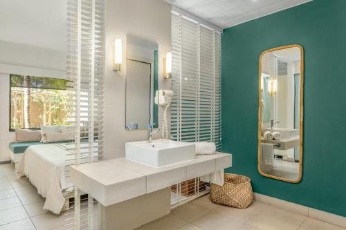 Coin de Mire Attitude — Bathroom