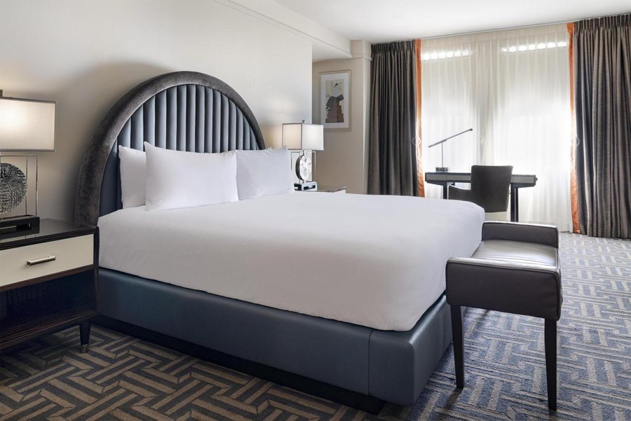 Colcord Hotel Oklahoma City Curio Collection by Hilton — Guest room