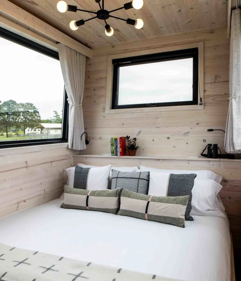 Collective Retreats Governors Island New York City New York — Guest room