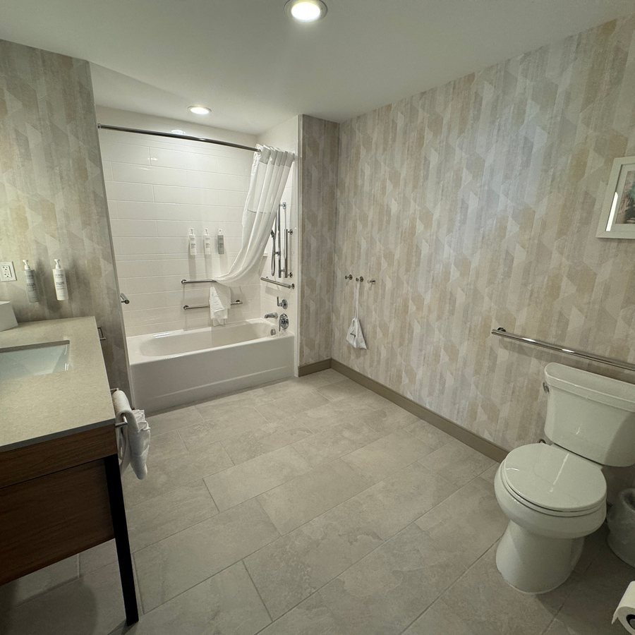 Colonial House Inn — Bathroom